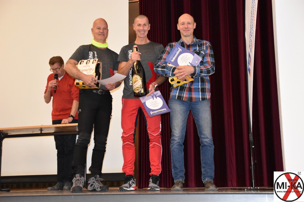 2019-11-09-mi-ka-vollmond-250.jpg